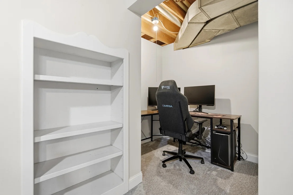 Photo of 1303 Kenneth Drive