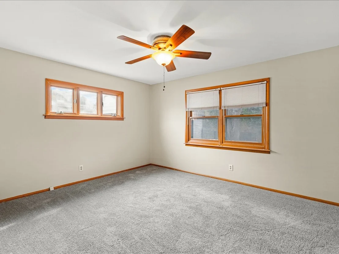 Photo of 324 Fairview Boulevard