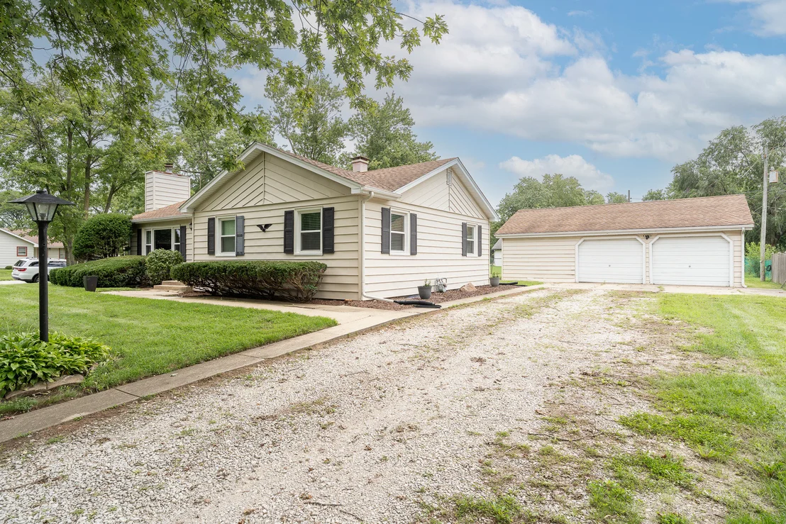 Photo of 1098 Karner Drive