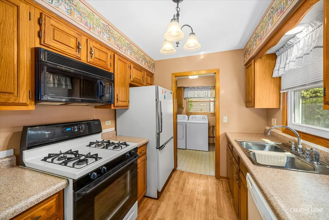 Photo of 995 Blackhawk Drive