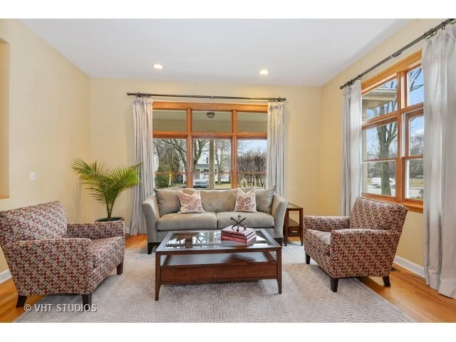 Photo of 1411 Forest Avenue
