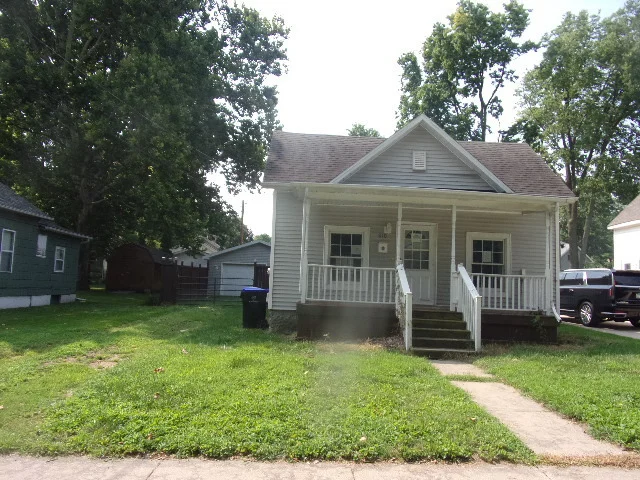 Photo of 810 W Mill Street