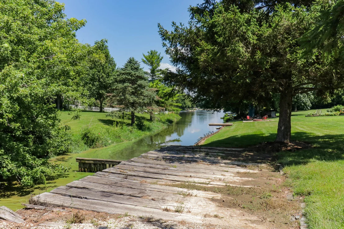 Photo of 8264 Sunset Road