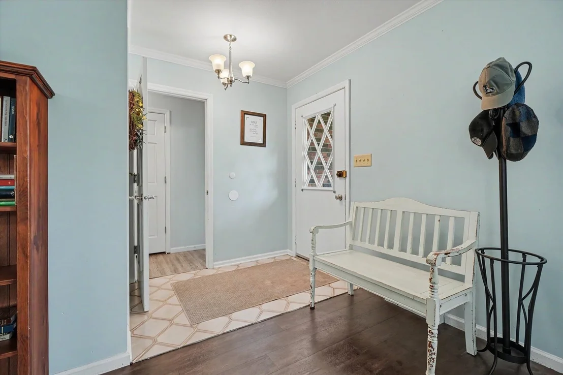 Photo of 304 Cherokee Drive