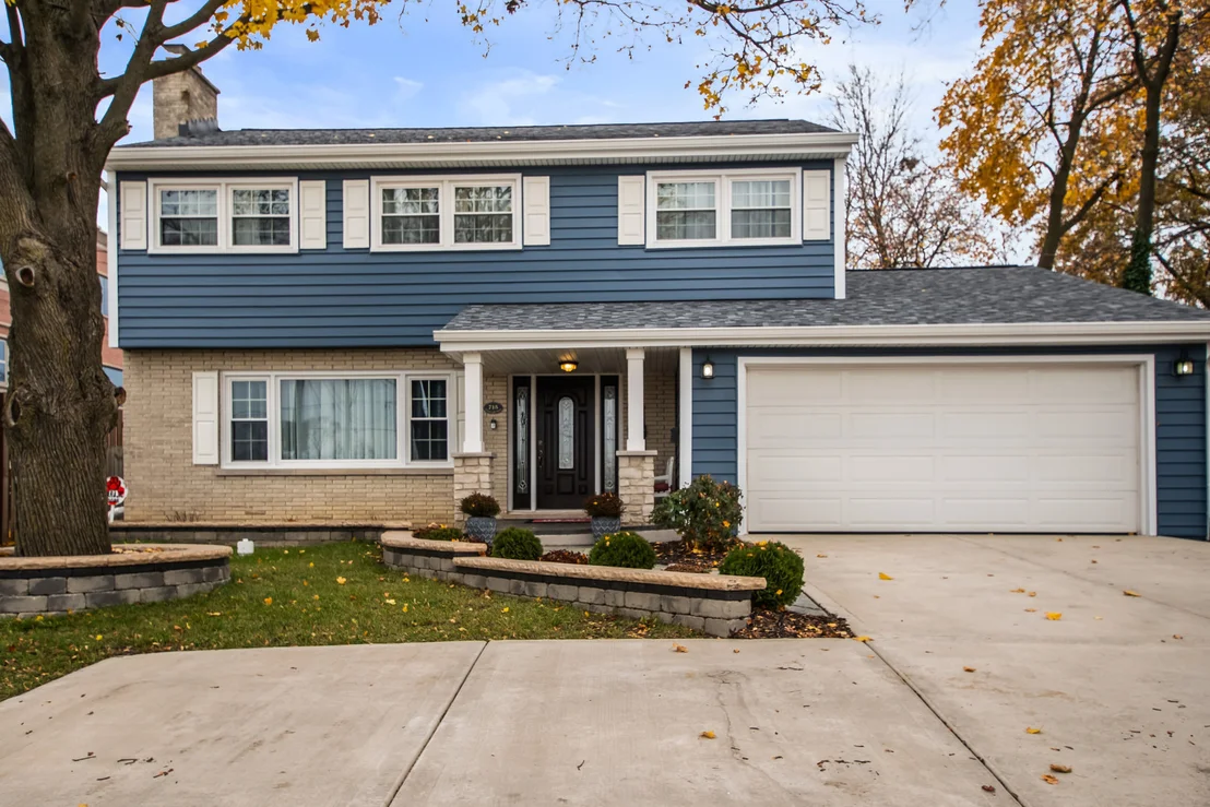 Photo of 715 S Naperville Road