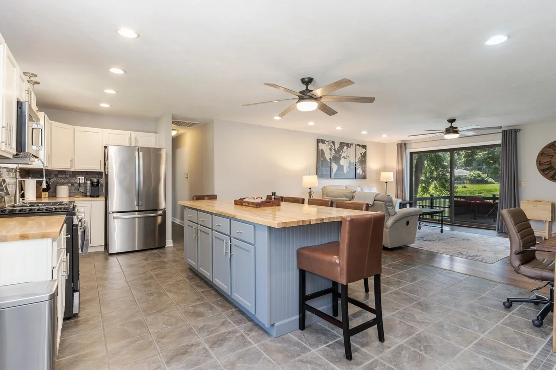 Photo of 24401 Peyton Place