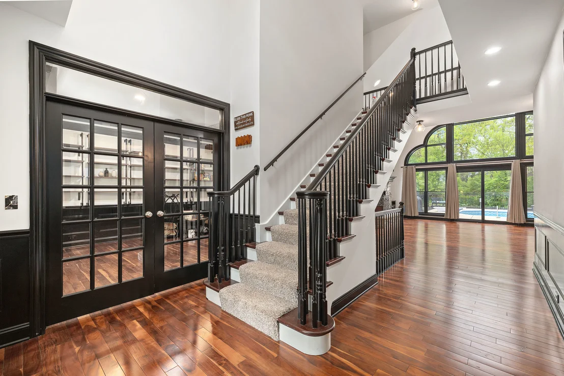 Photo of 5901 Whiting Drive