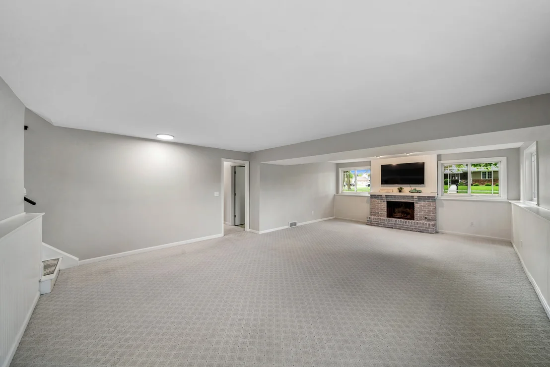 Photo of 2481 Chatham Road