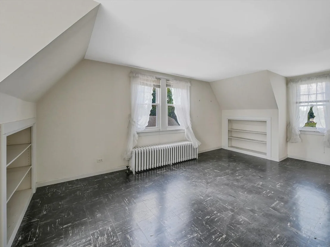 Photo of 2610 Park Lane