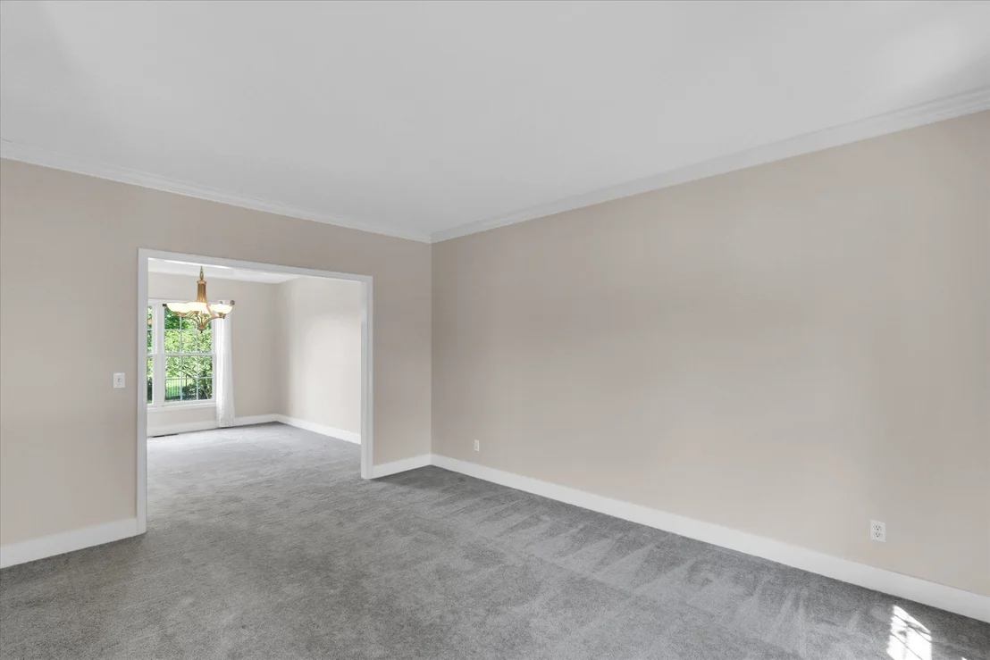Photo of 2413 Stricker Lane