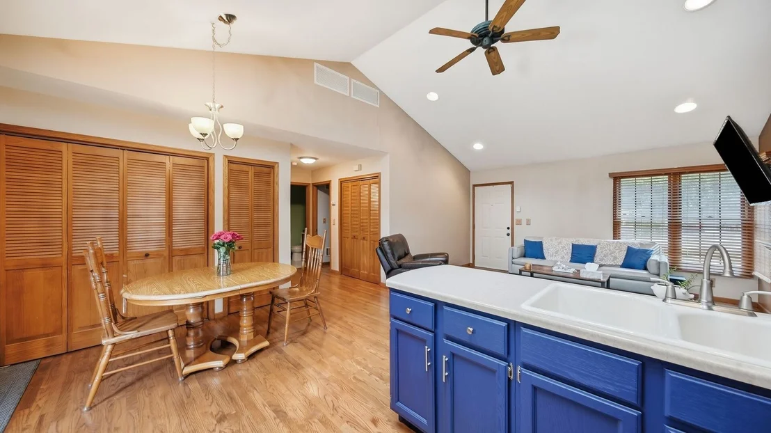 Photo of 361 Oak Street