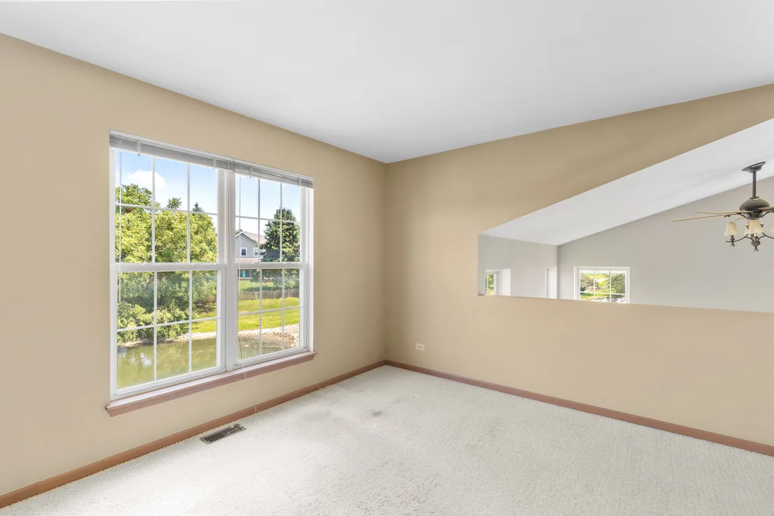 Photo of Unit 0 at 2212 Rossiter Parkway