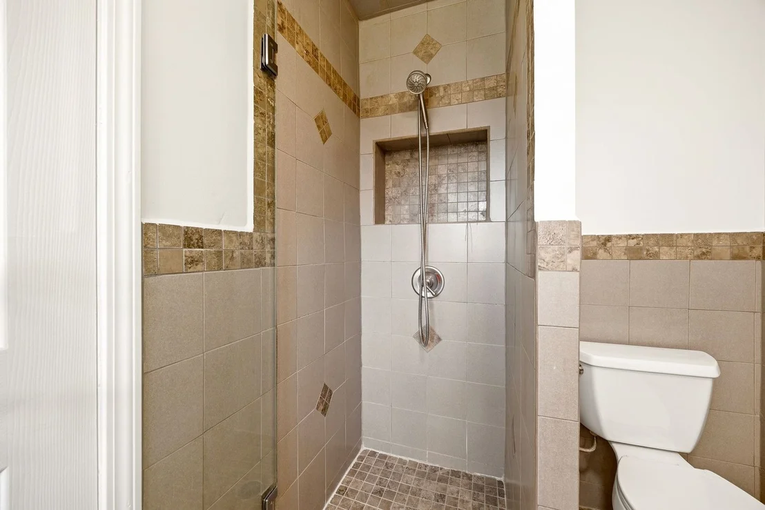 Photo of 215 HIBBARD Road