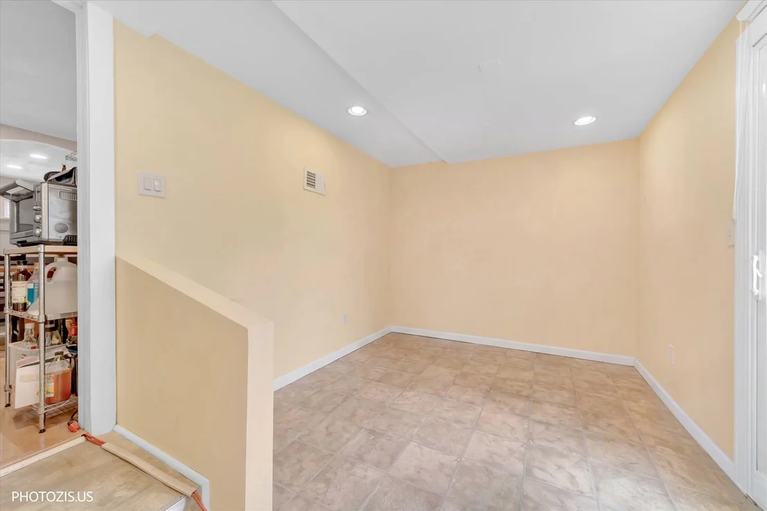 Photo of 271 9TH Street