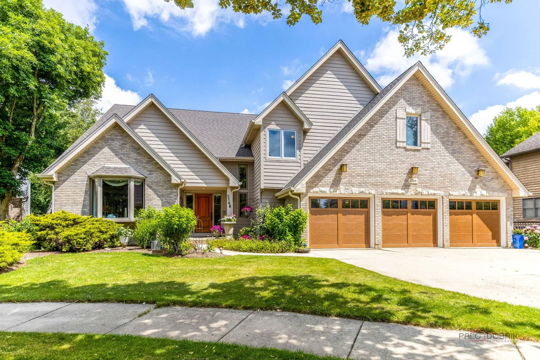 Photo of 2768 Glendower Terrace
