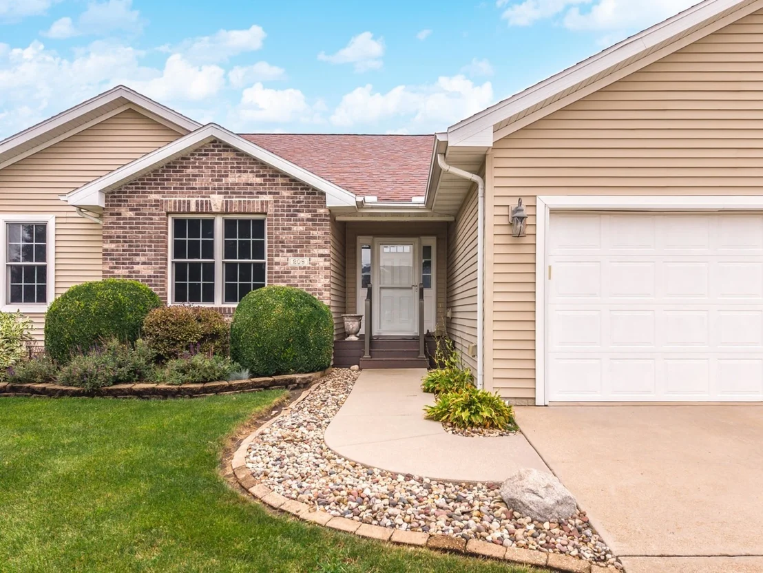 Photo of 208 Whitetail Lane