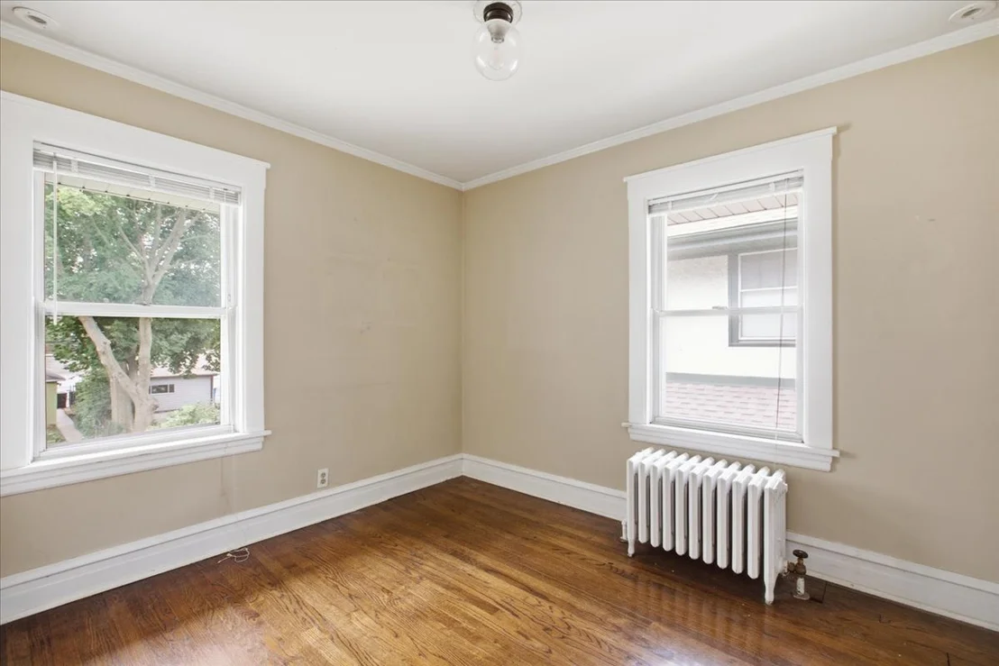 Photo of 1527 W JUNEWAY Terrace