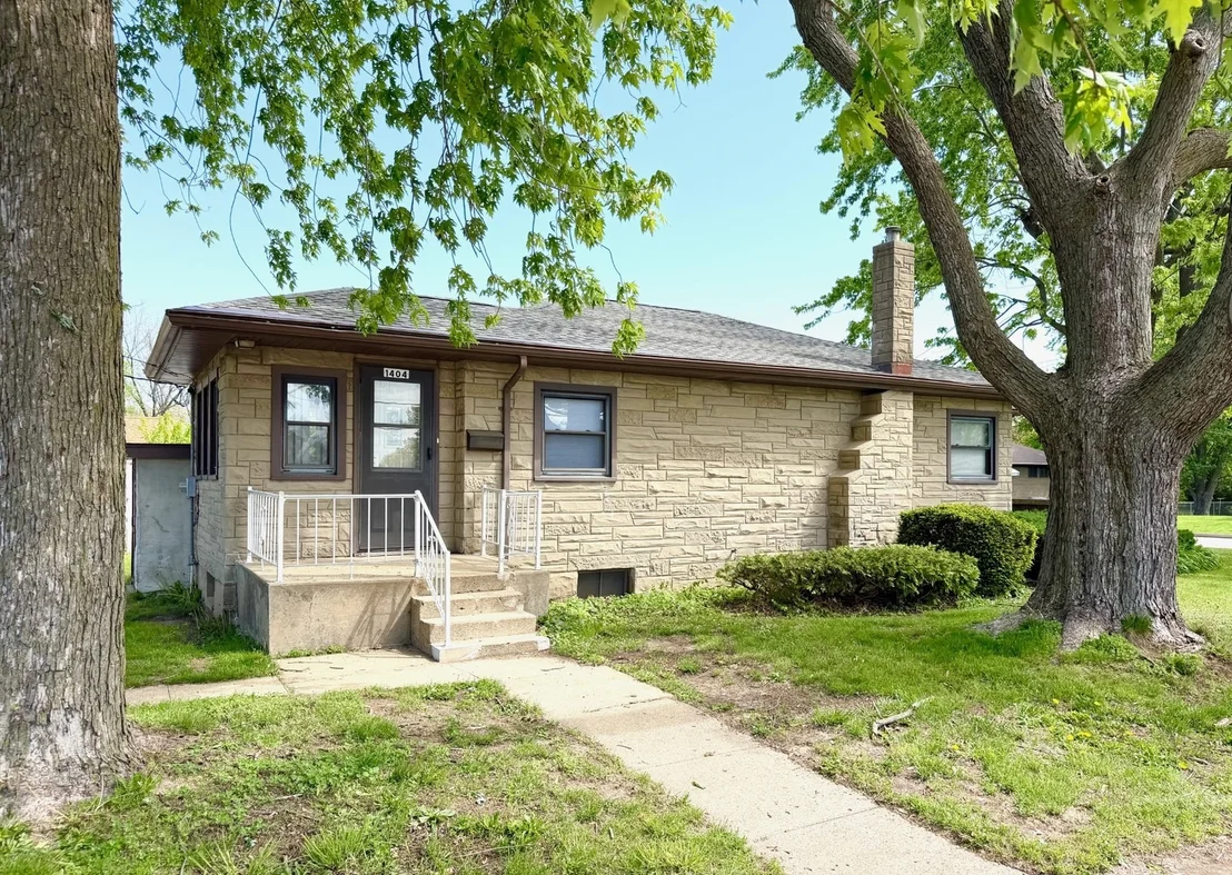 Photo of 1404 Plain Street