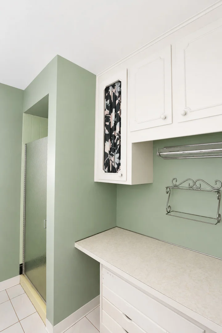 Photo of 917 W Army Trail Boulevard