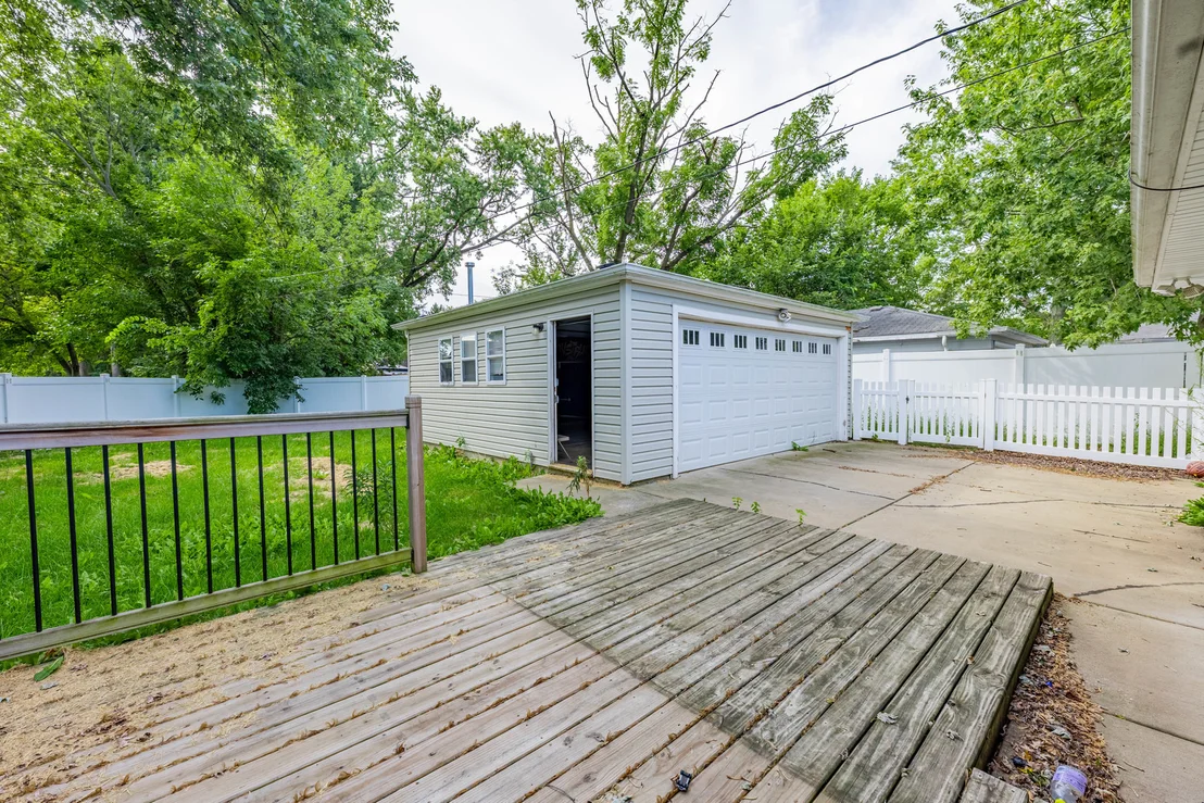 Photo of 339 Shabbona Drive