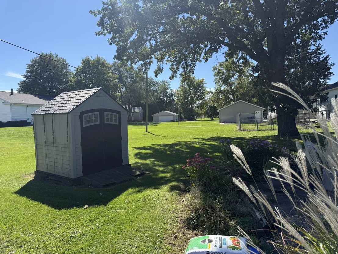 Photo of 206 S 1st Street