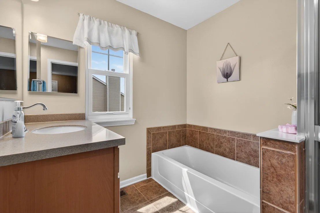Photo of 3350 Moraine Drive