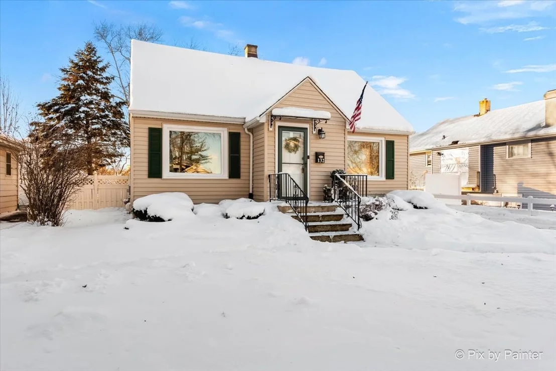 Photo of 132 N Elroy Avenue