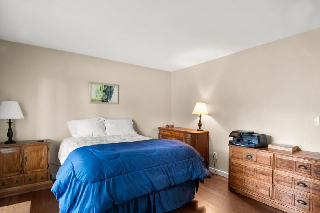 Photo of 13 Dumbarton Oaks Place