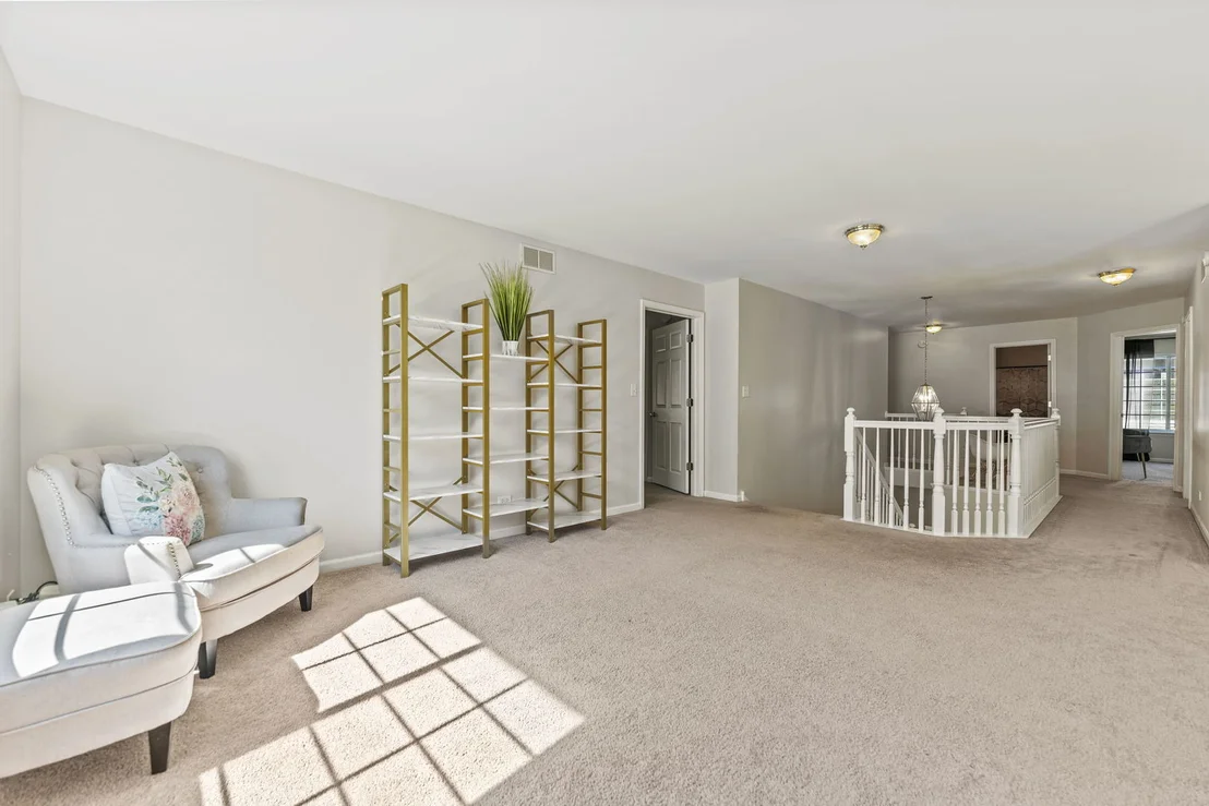 Photo of 325 Hemlock Lane