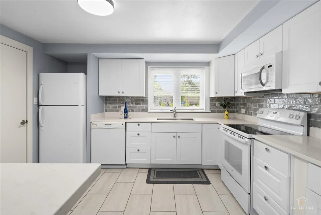 Photo of 231 Webster Lane