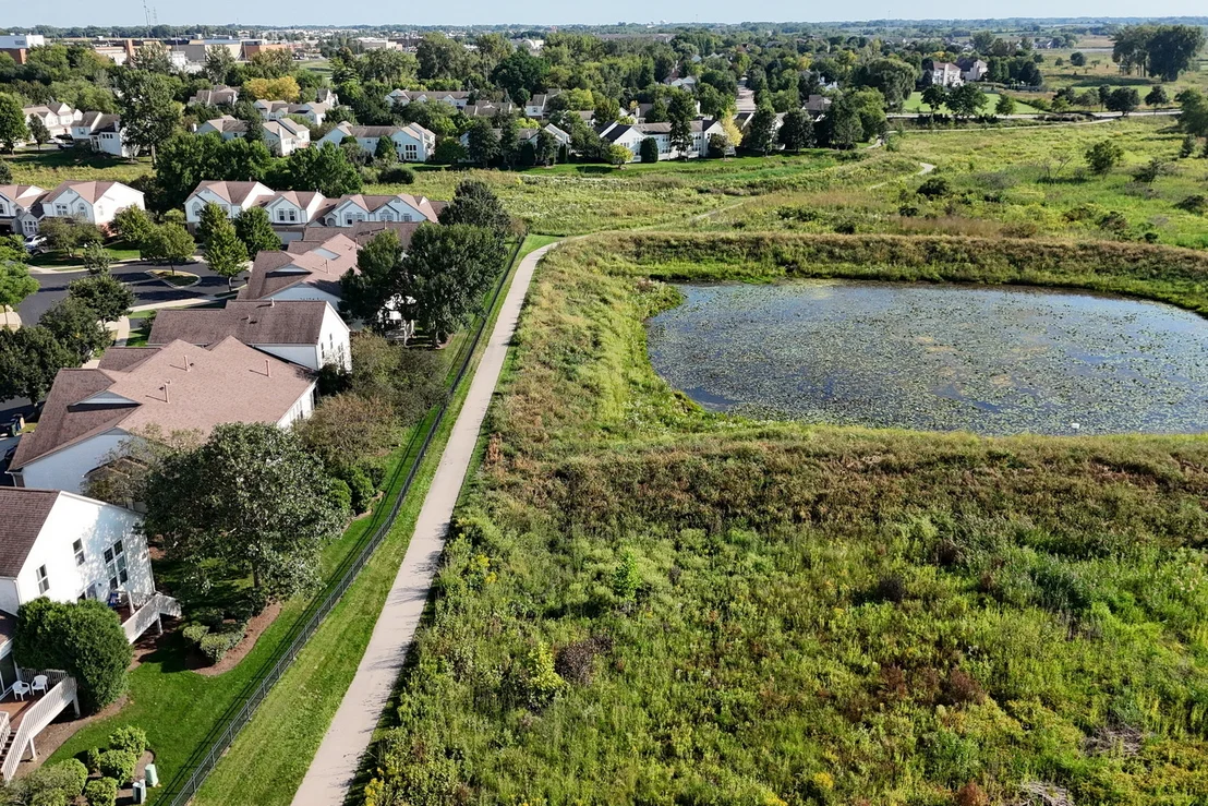 Photo of 2833 Waterfront Avenue