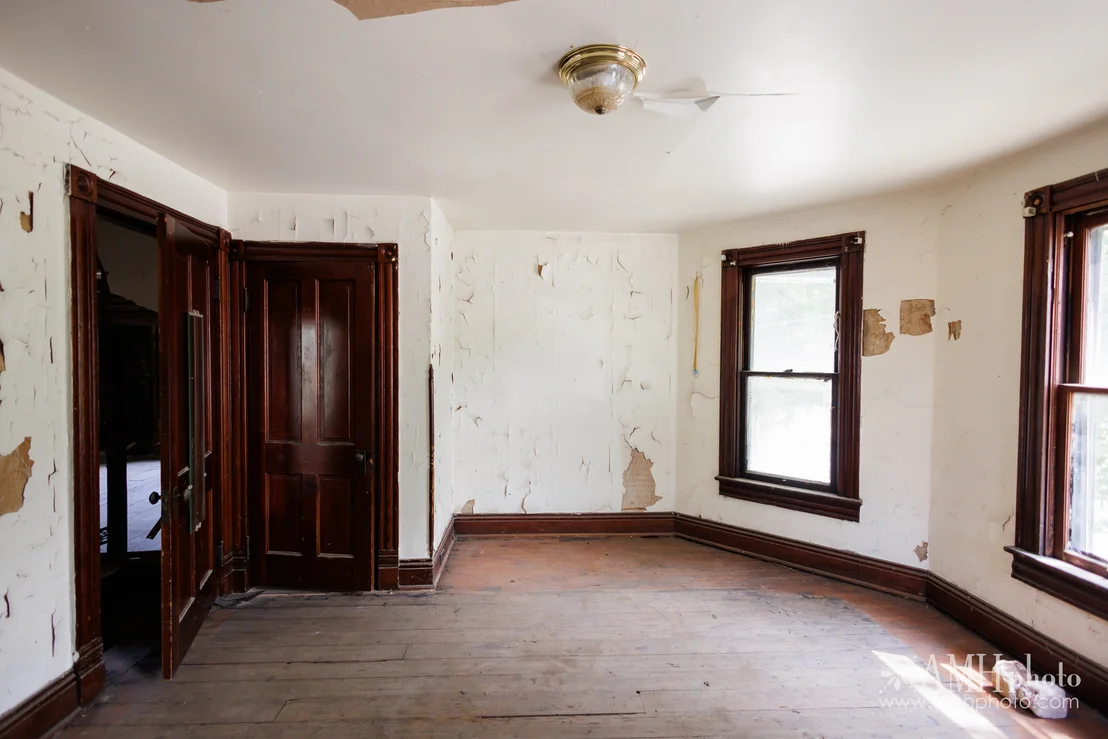 Photo of 241 W Hickory Street