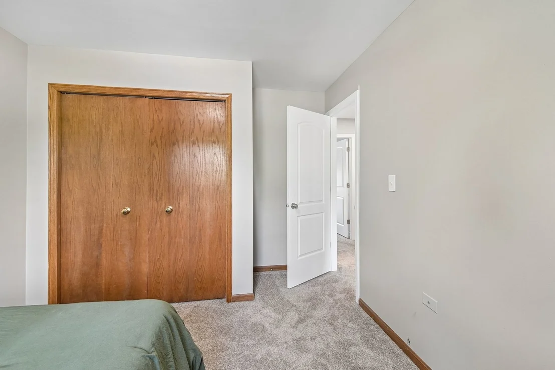 Photo of 2011 Glenmoor Drive