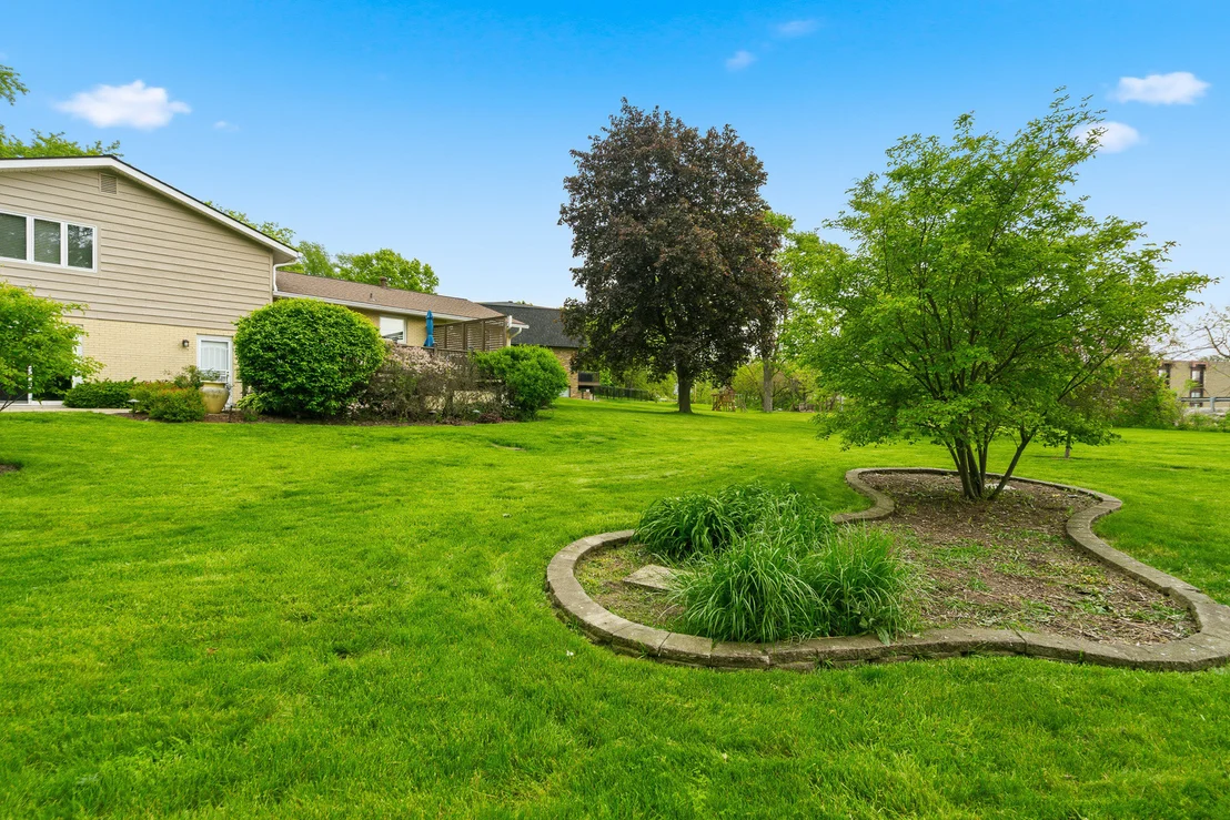 Photo of 1107 VALLEY Lane