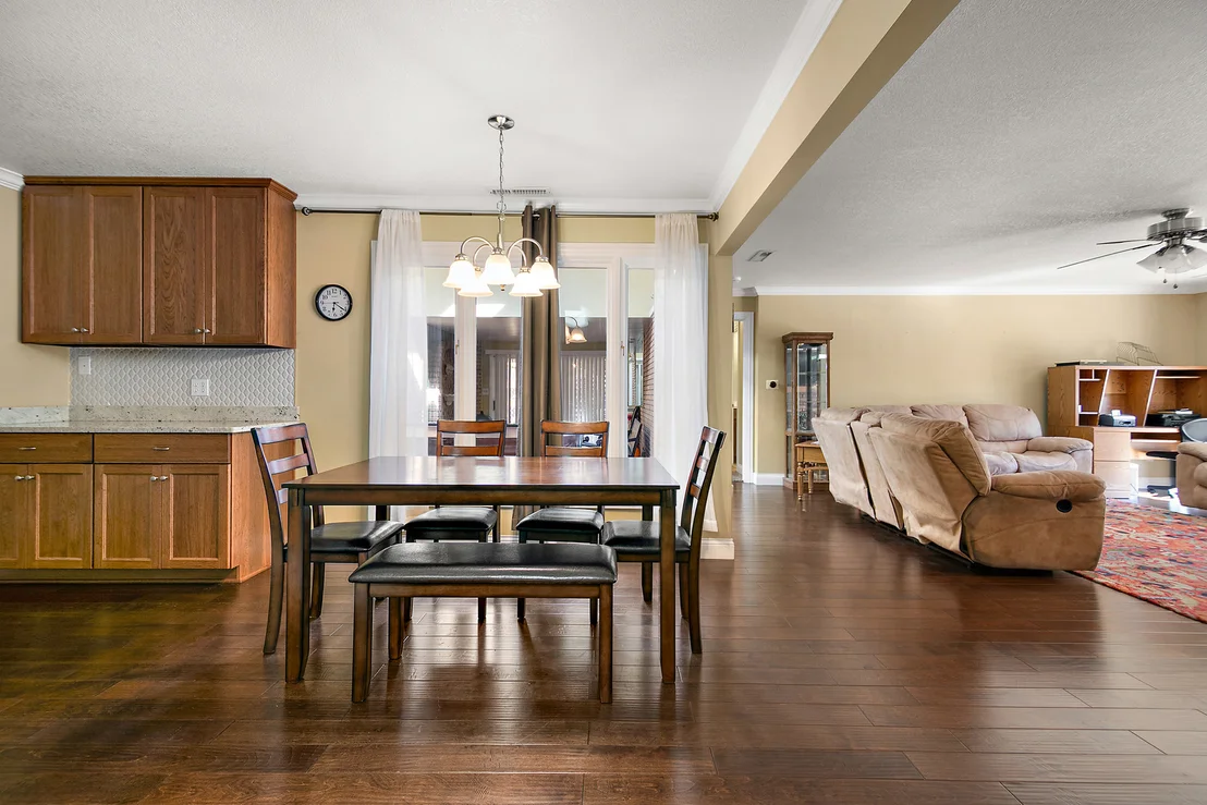Photo of 1305 OAKTREE Lane