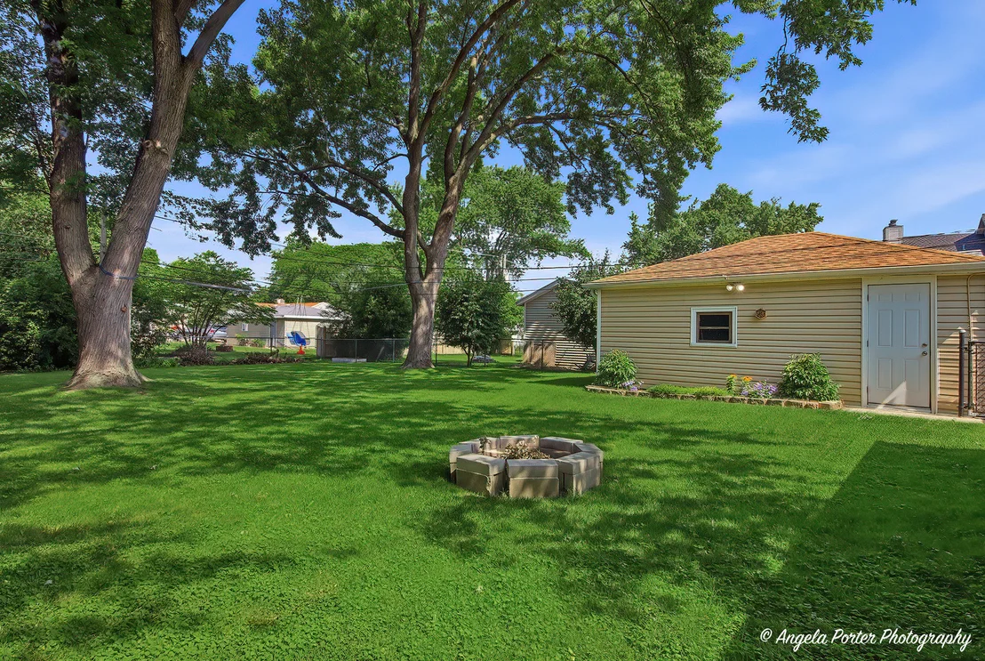 Photo of 2409 Robin Lane