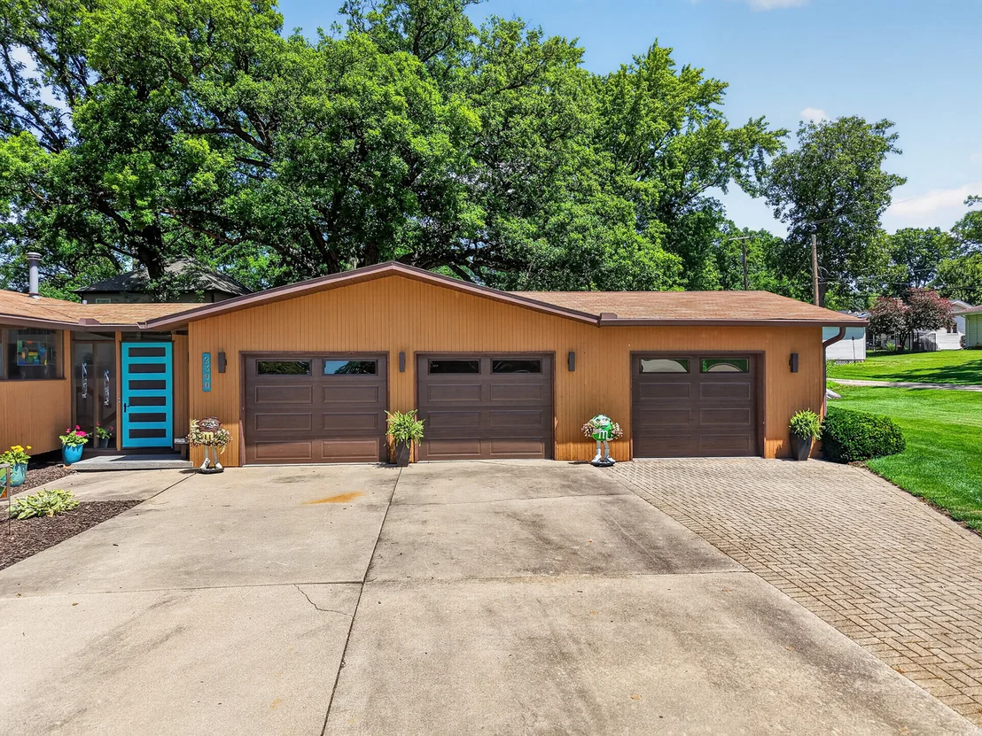 Photo of 2390 Circle Drive