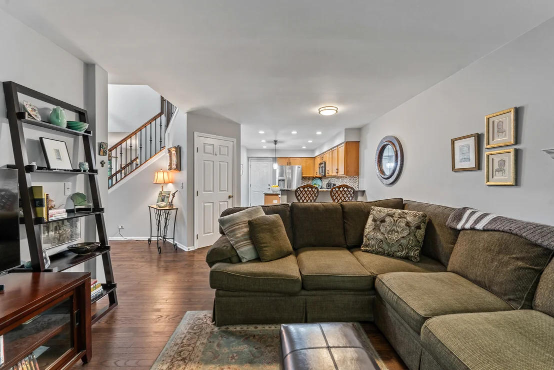 Photo of 1292 Horseshoe Lane
