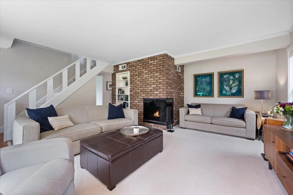 Photo of 3333 Payne Street