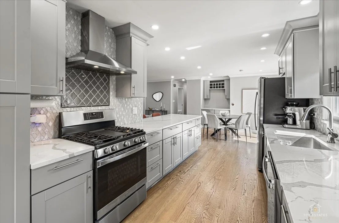 Photo of 875 Horne Terrace