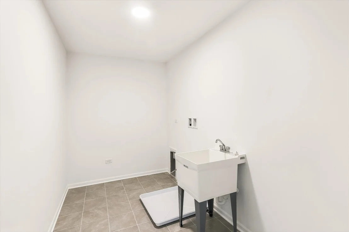 Photo of 1220 Stonegate Drive