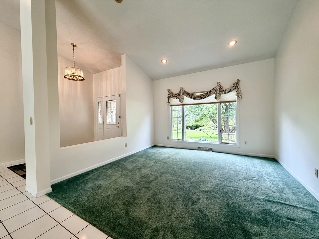 Photo of 2202 Meadows Drive