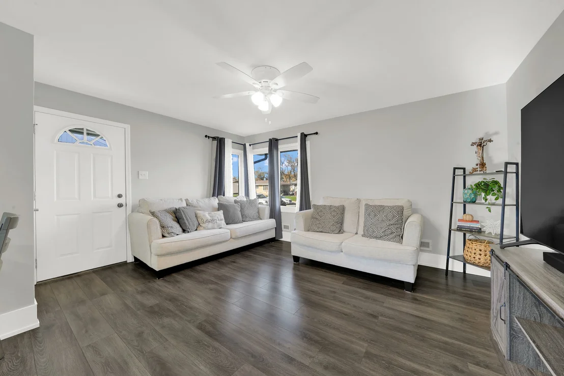 Photo of 19 Mohawk Drive