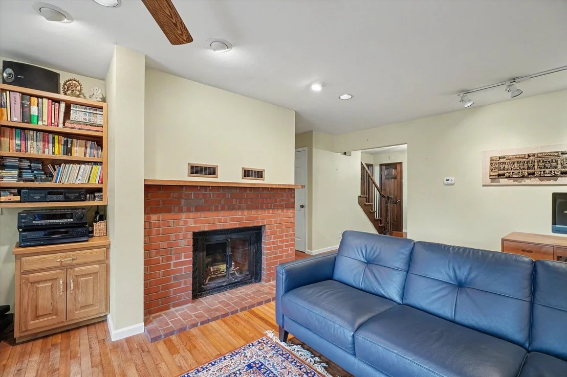Photo of 204 E Willard Street