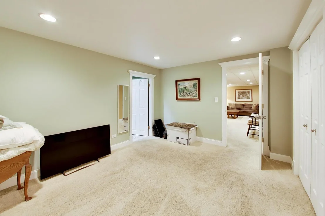 Photo of 933 Spindletree Avenue
