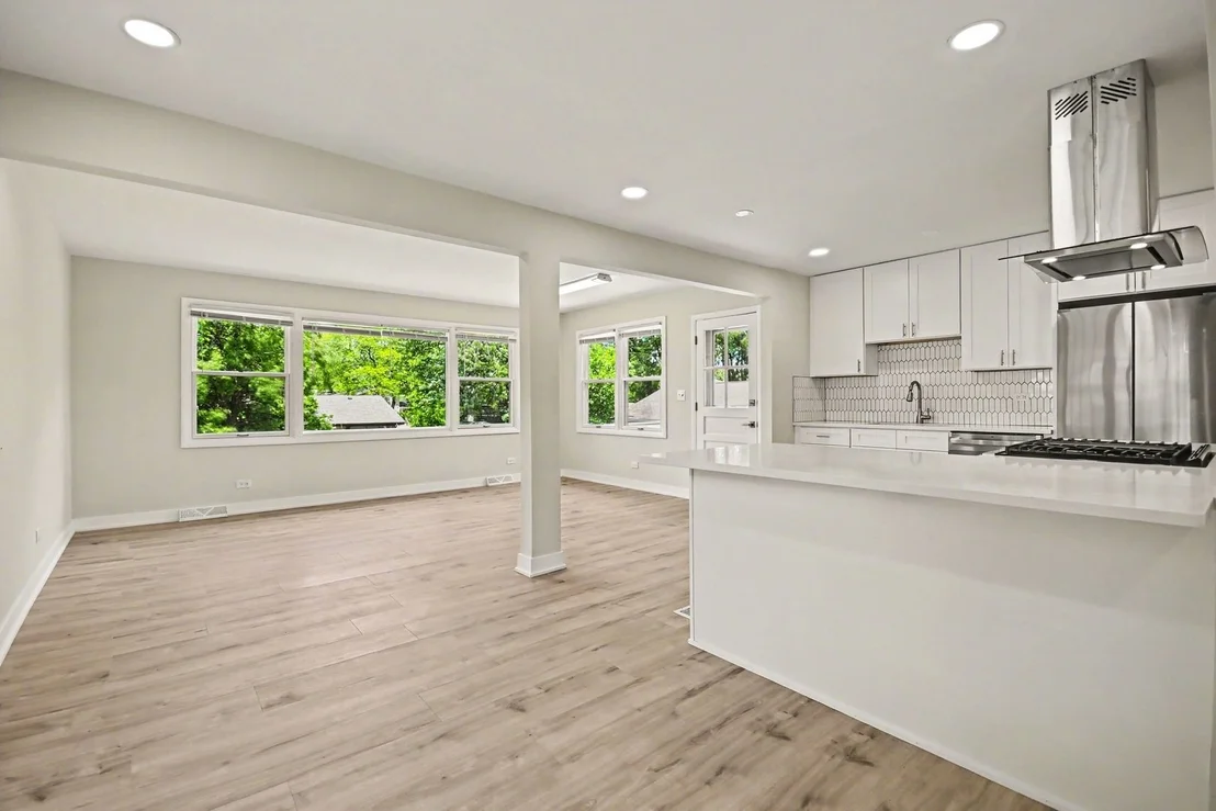 Photo of 1312 W Oakmont Road