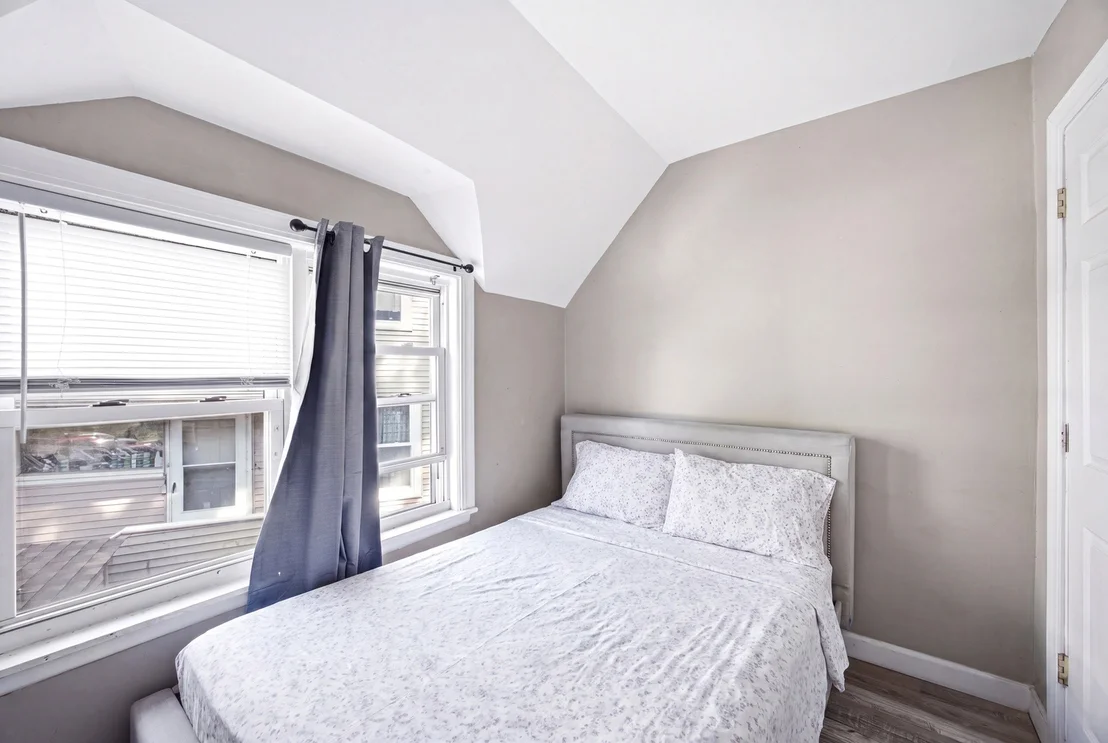 Photo of 327 Ann Street