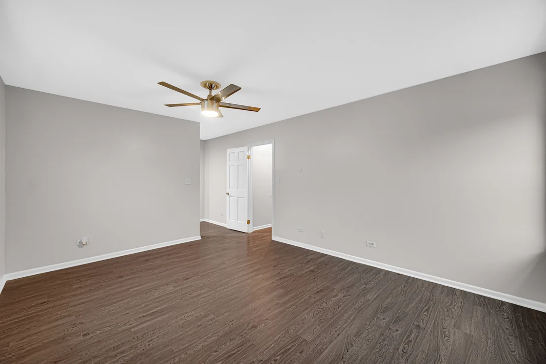 Photo of 910 KNIGHTSBRIDGE Lane