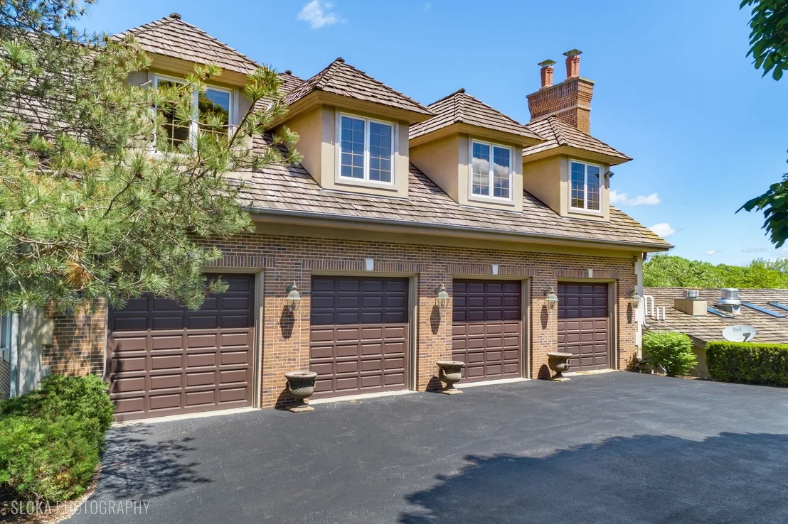 Photo of 560 Oak Knoll Road