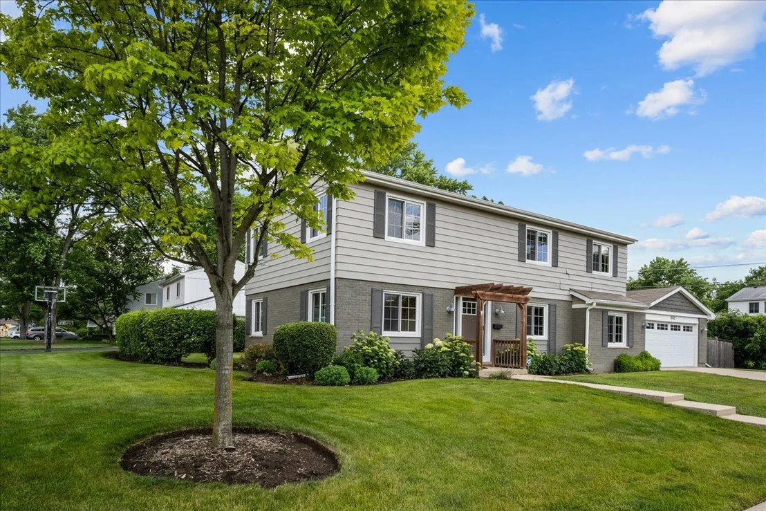 Photo of 1042 Gordon Terrace